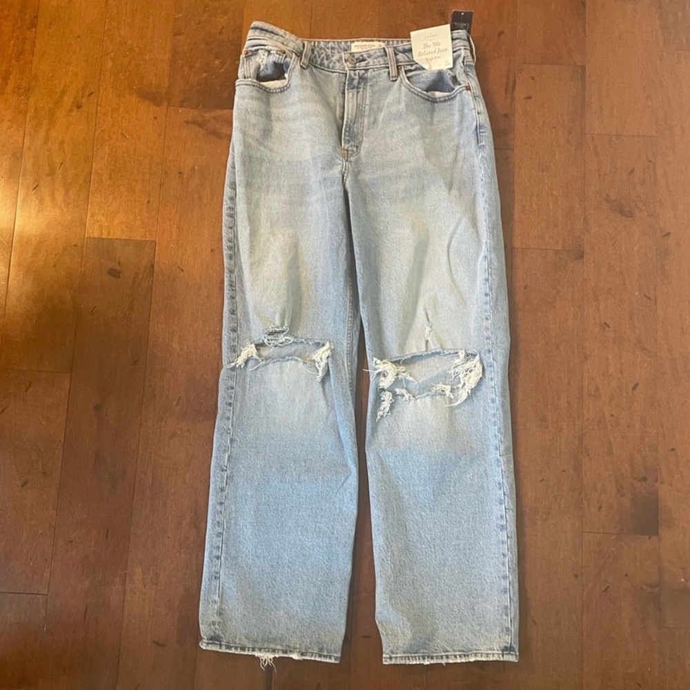Abercrombie Curve Love High Rise “The 90’s Relaxed Jean”